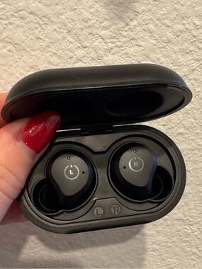 TOZO Wireless Earbuds in Black